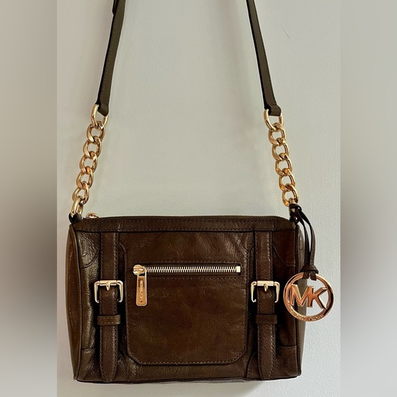 Michael Kors NWOT Leather Crossbody Bag Olive Green Gold Chain - Picture 10 of 13